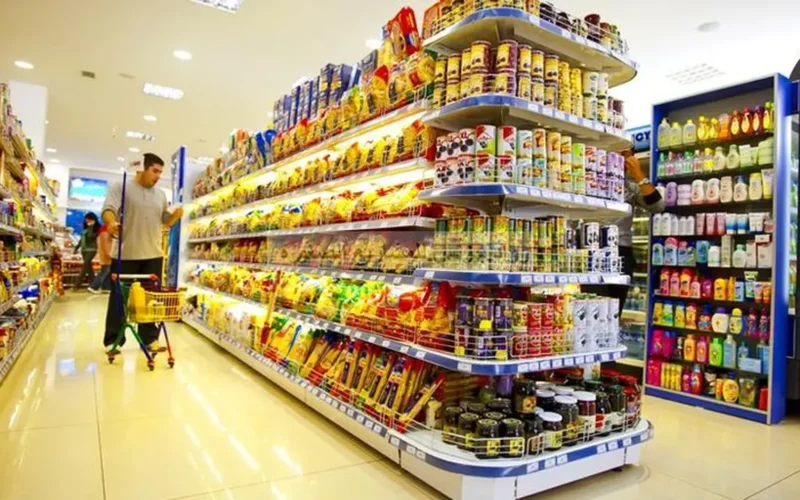 قائمة الأسعار الجديدة.. تفاوت ملحوظ في تكلفة السلع التموينية خلال شهر رمضان 2026